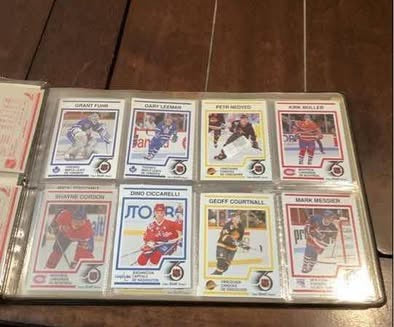 1991  -92 Kraft Kraft Dinner NHL 75th Anniversary Complete Hockey Card Set in Binder