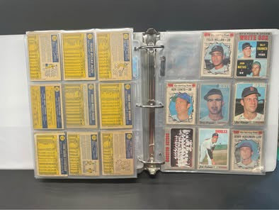 1970 O-Pee-Chee (OPC) Baseball Card Lot – 250/546 – w/ Binder & Sleeves – Starter Set!