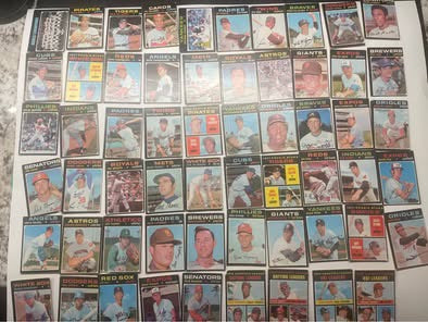 Rare 1971 O-Pee-Chee (OPC) Baseball Cards — over 250 Cards