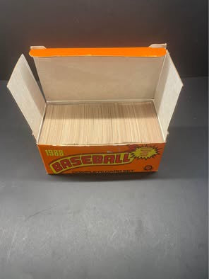 Mint set 1988 O-Pee-Chee Baseball Cards (1-396)