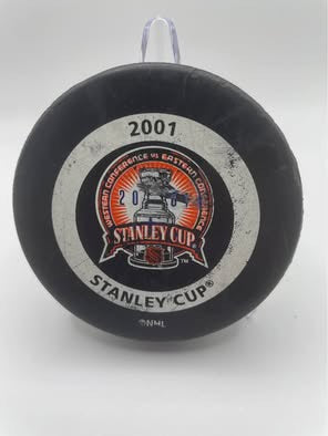 Official 2001 NHL Stanley Cup Finals Puck (Avalanche vs Devils) – Gary Bettman