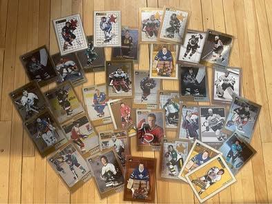 Lot of Oversized 1998 Pinnacle Beehive Cards